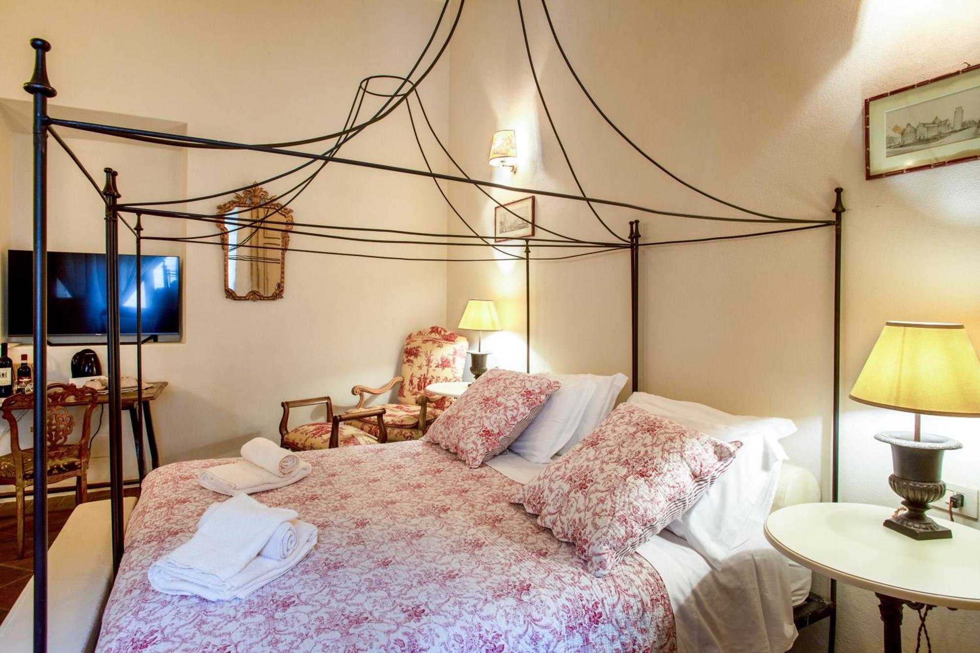 La Di Toscana Bed & Breakfast 3*
