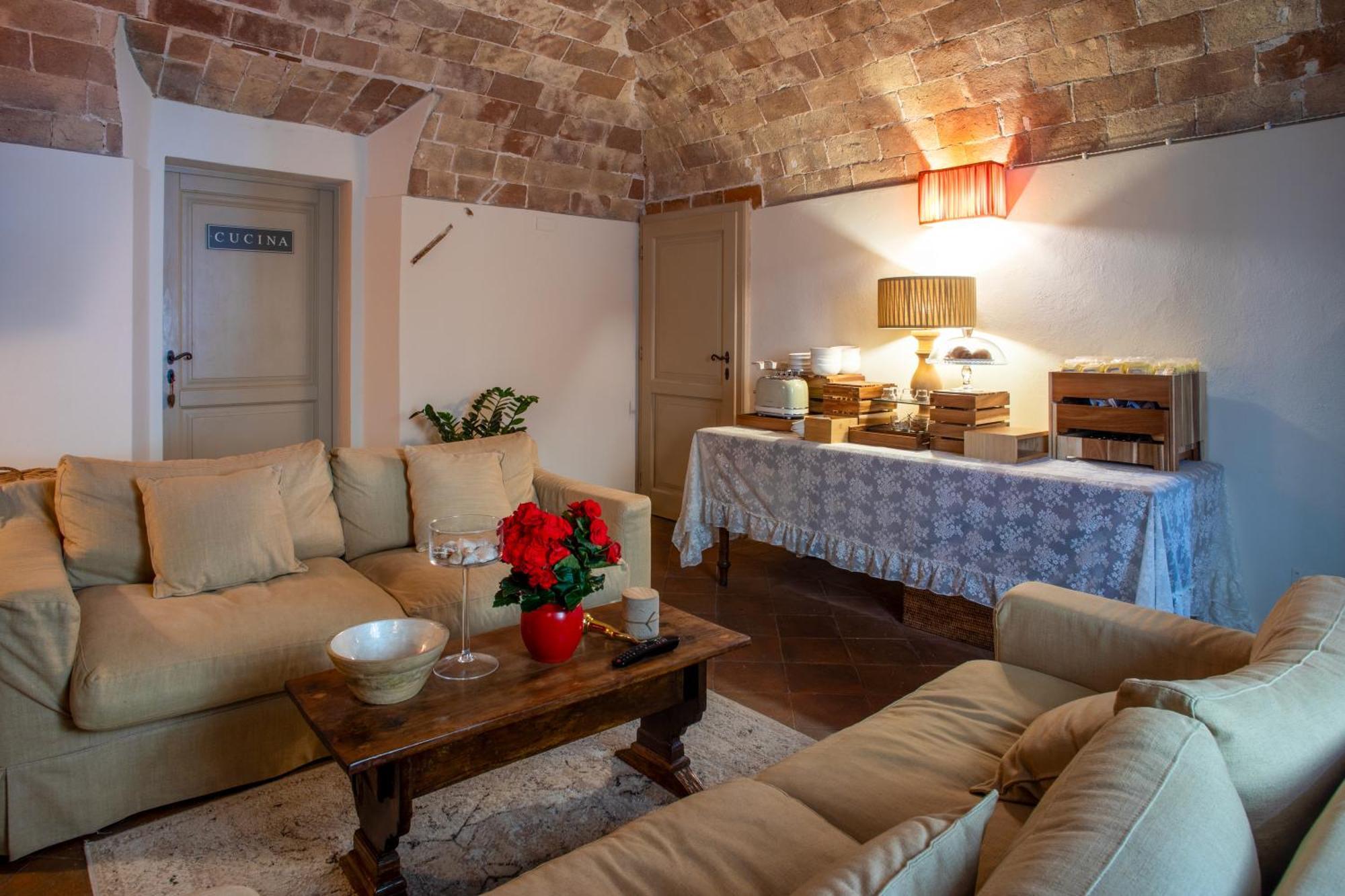 La Di Toscana Bed & Breakfast 3*